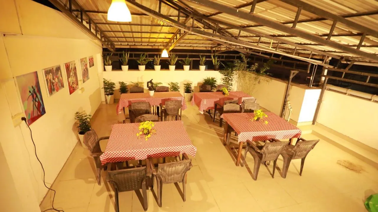 Hotel The Waves Fortkochi